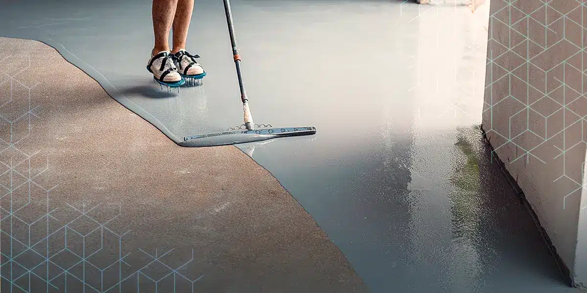 piso monolítico sendo aplicado da forma correta